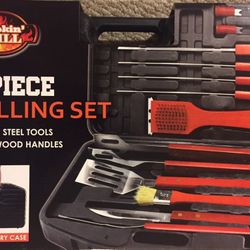 19 Piece Grilling Set