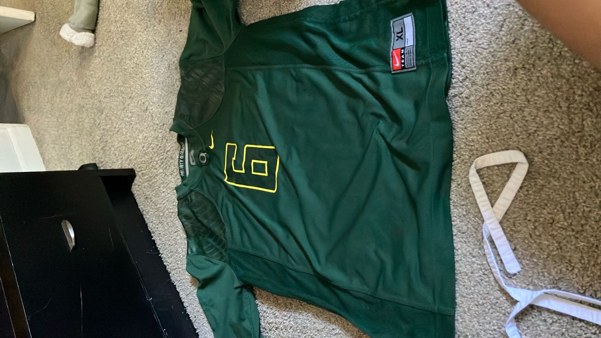 Oregon Ducks Number 6 XL