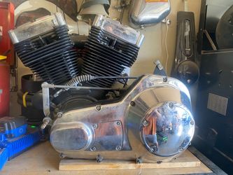 Harley Davidson road king motor.
