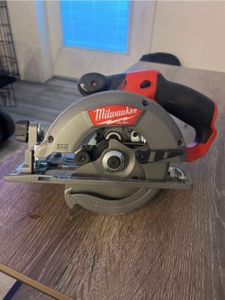 Milwaukee M12 FUEL Cordless Circular Saw