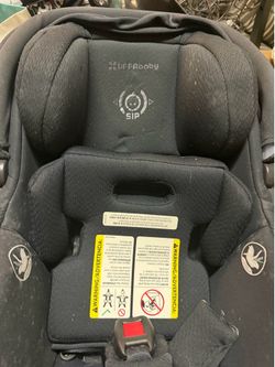 Uppababy Car seat and base