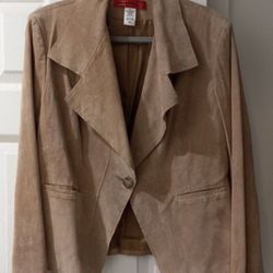 100% Suede Leather Jacket Size XL. Brand New. Never Used.  Beige Color. ⁹