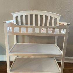 Graco White Changing Table 