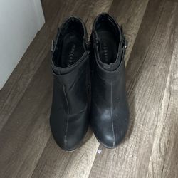 Black Boots