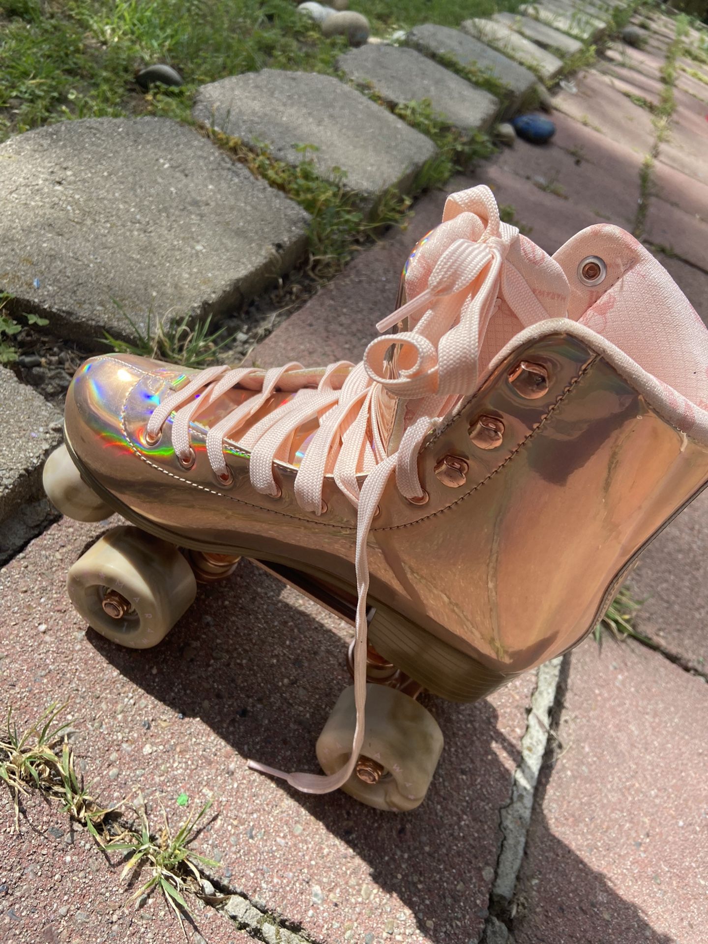 BRAND New! Impala - Rose Gold Skates