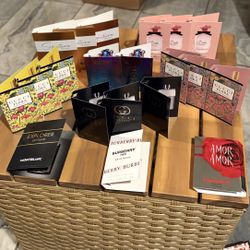 20 Pieces Of Perfumes Mán And Women Bundle