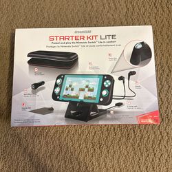 Nintendo Switch Lite Starter Kit 