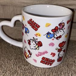 Hello Kitty Valentine Mug