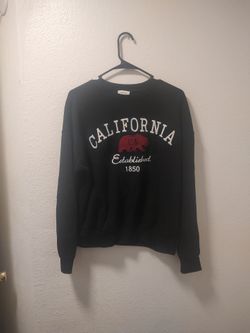 Black Sweatshirt