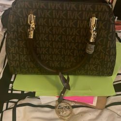 Michael Kors purse