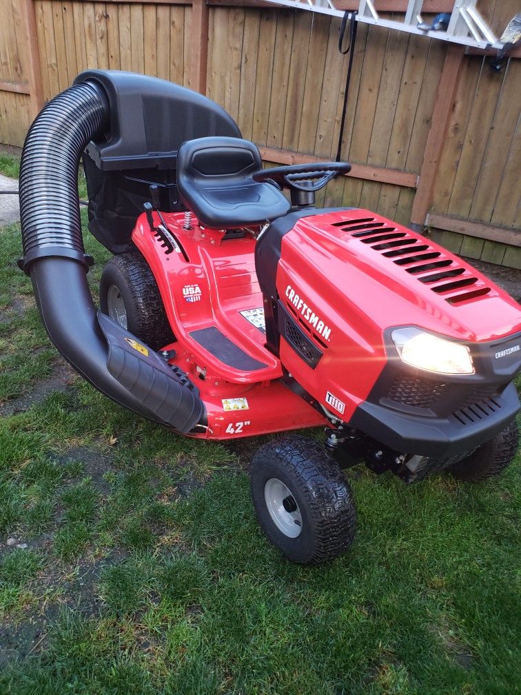 42" Craftsman Riding Mowers 17hp