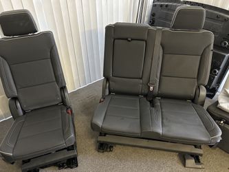 2022 GMC Bench 2nd row Bench Seat Leather 