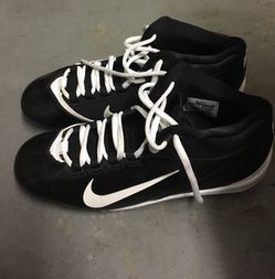 NIKE Cleats