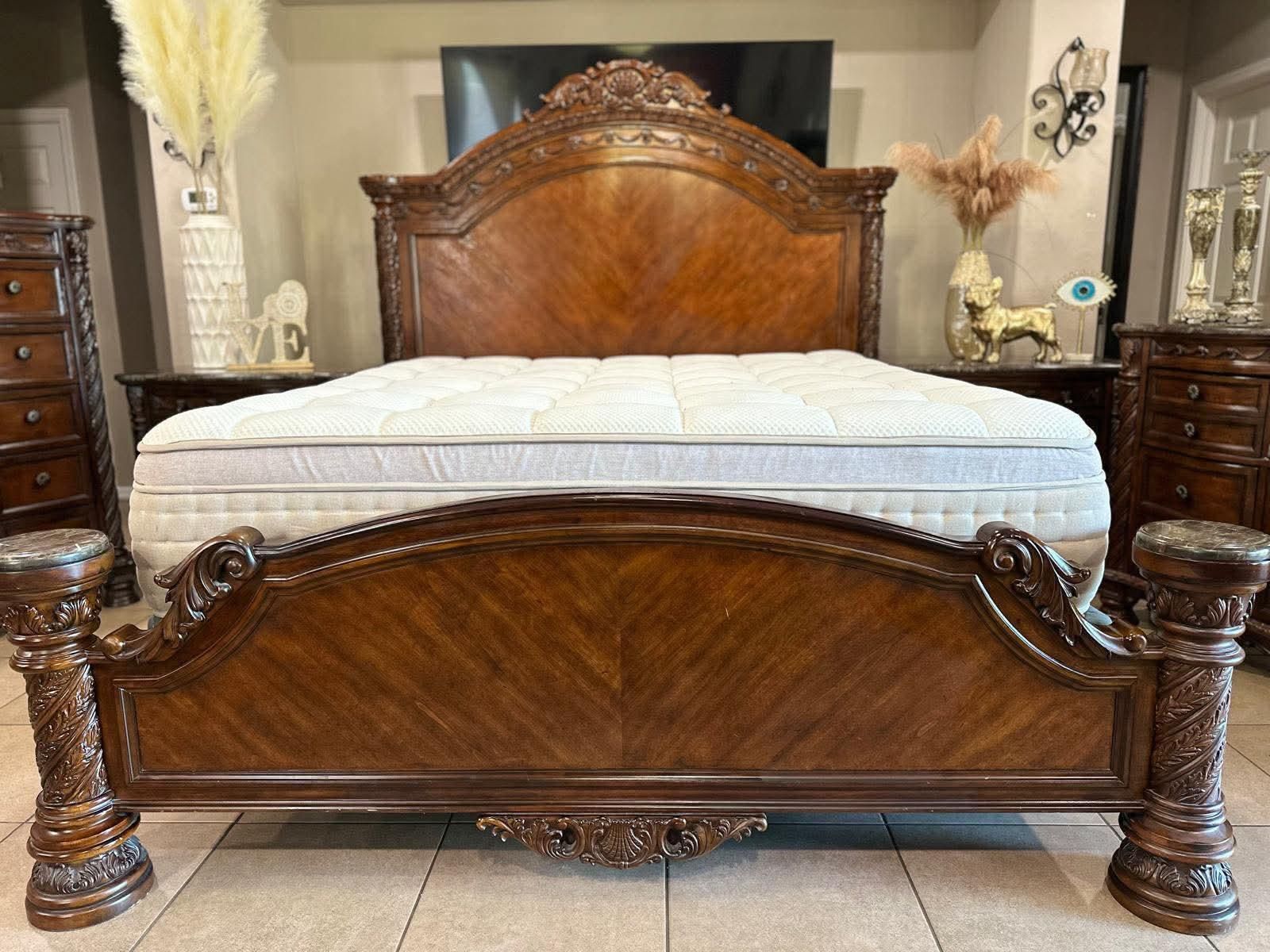 Ashley Furniture North Shore King/ Cal King  Bedroom Set 