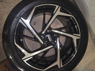 Tire 235 / 45 ZR 17