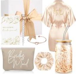 New Irenare 8 Pcs Bridesmaid Proposal Gifts Set whit Box, Will You Be My Bridesmaid Card, with Robe Makeup Bag Cup Hair Tie Bracelet Diamond Pen Box