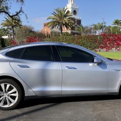 2015 Tesla Model S