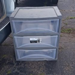 Plastic 3 Drawer Bin