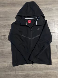 Nike tech