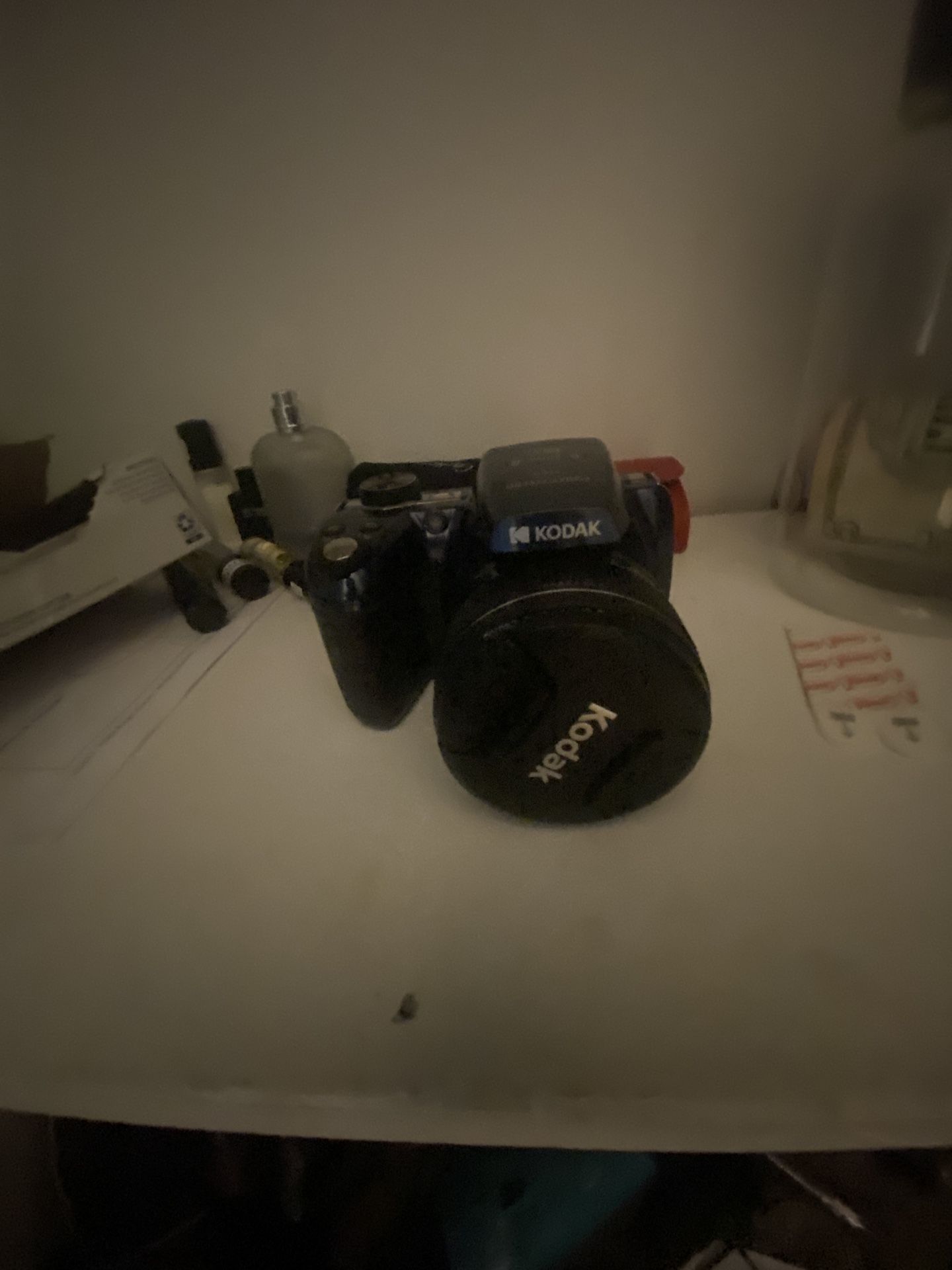 KODAK PIXPRO AZ528 Astro Zoom BSI-CMOS Bridge Digital Camera 16MP 52X 1080p Wi-Fi (Midnight Blue)