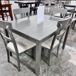 Bonito Comedor De Madera Nuevo En Su Caja 