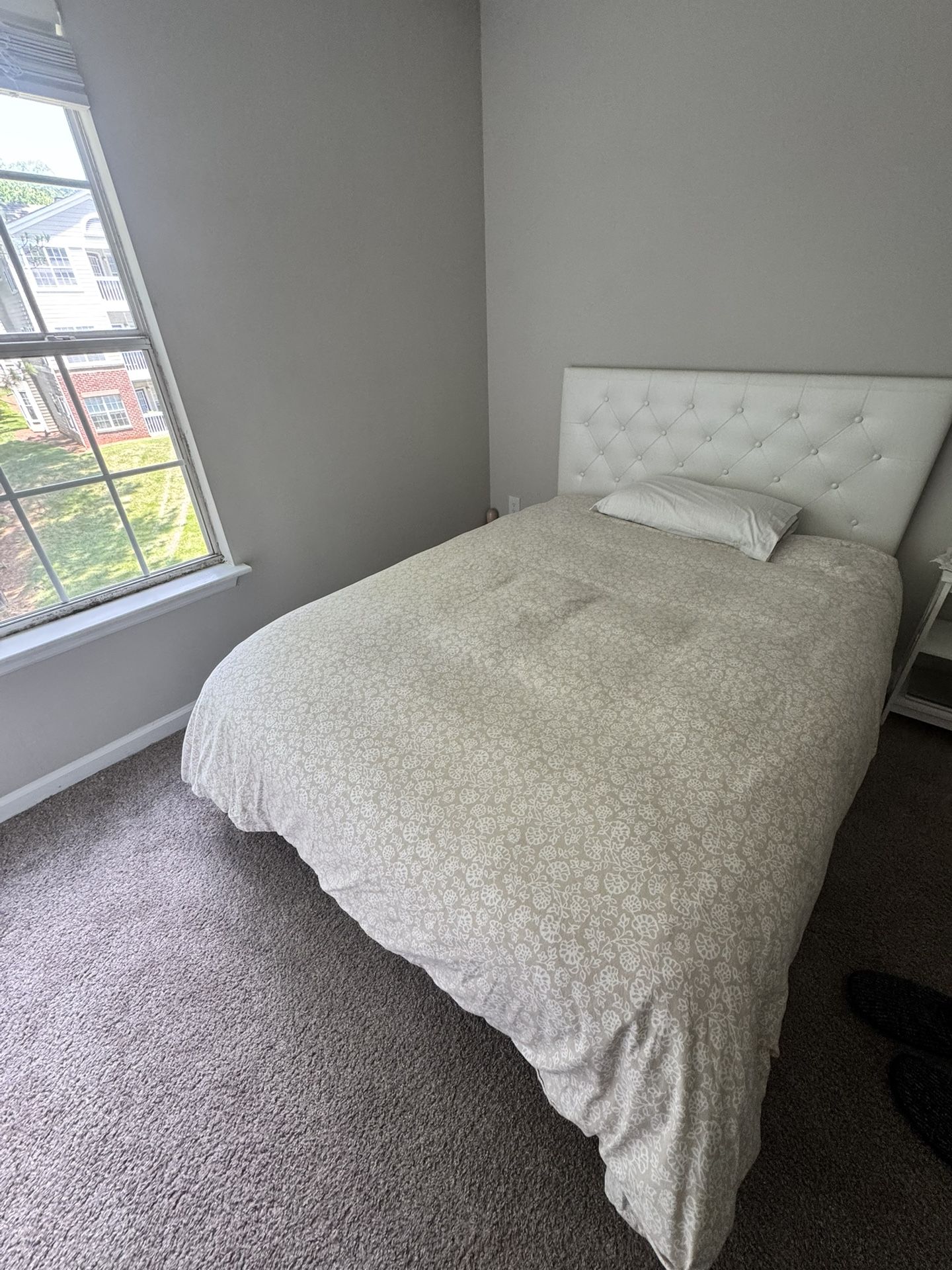 Full Size Bed Frame With Mattress