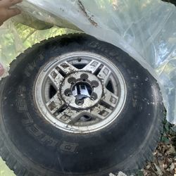 Dueller Tires 4 X (31x 10.50r15 )