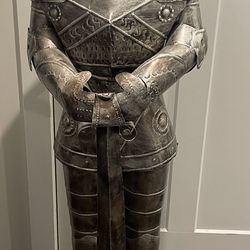 Metal Suit of Armor Knight Statue 5'