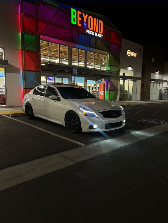 2011 Infiniti G37