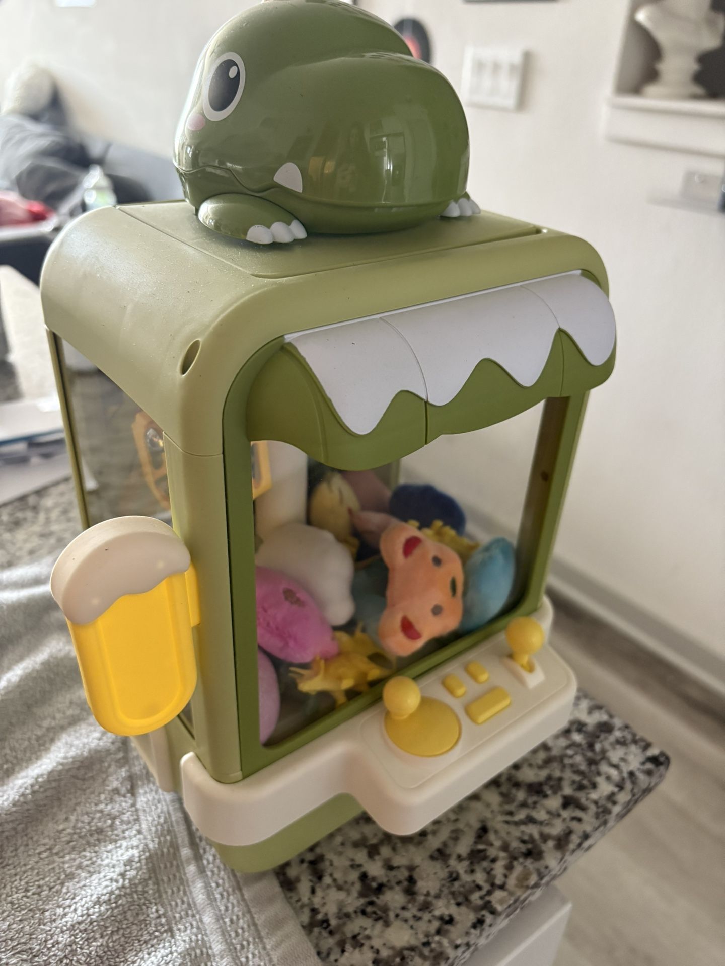 Claw Machine