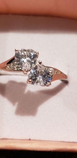 Double hearts ring