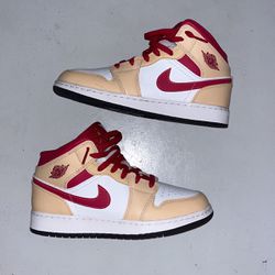 Jordan 1 “Beige Red” Size 6.5