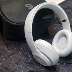 Beats Studio Pro 3 