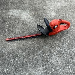 Black And Decker 18” Electric Hedge Trimmer 