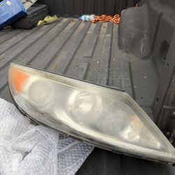 13-16 Kia Sportage Headlight Assembly