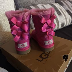 Pink Uggs 