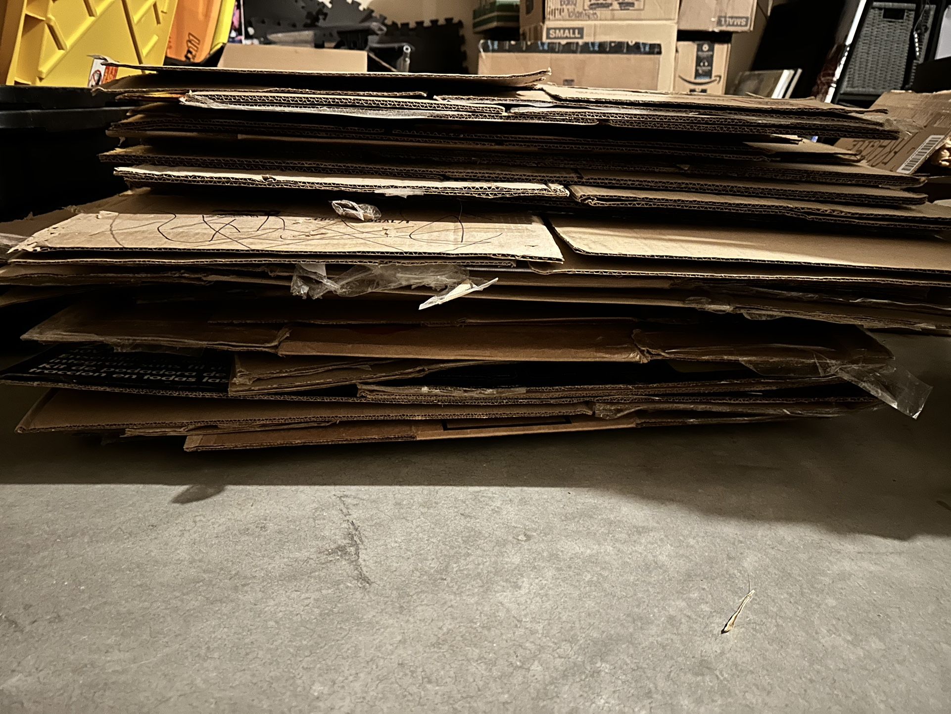 Free Moving Boxes.