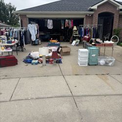 GARAGE SALE HOY DOMINGO 1261 ROSEDALE SPRING LANE 76134 