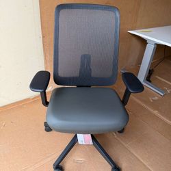 Brand New Herman Miller Verus Office Chair