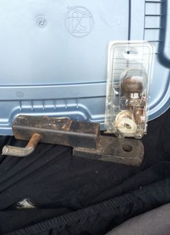 Car or truck tow hinge end assembly with ball$10