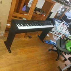 Teaching piano With LCD screen