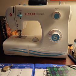 Singer Simple Sewing Machine 