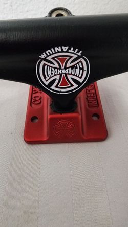 Skateboard truck
