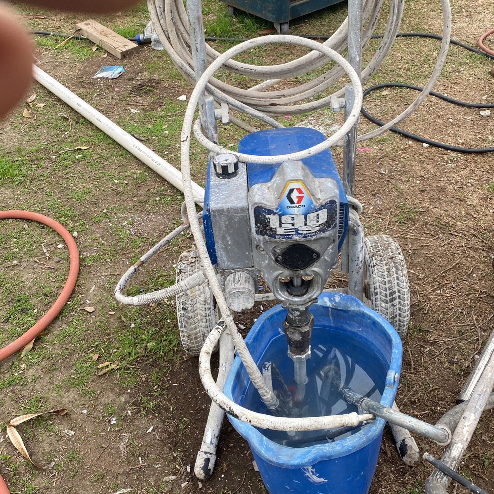 Graco 190es Paint Sprayer
