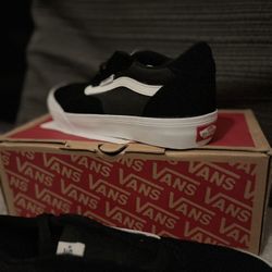 Kids Size 4 Vans