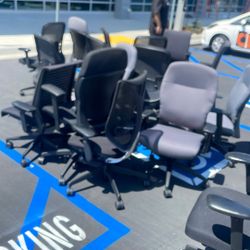 Office Chairs Really Good Condition 