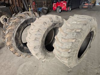 16.9L24 backhoe tires