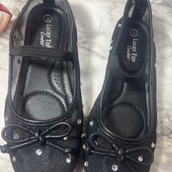 New Little Girls Shoes Black Color Size 3.
