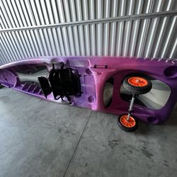 Perception Hangtime 11 Kayak with Wheel Cart + Paddle 