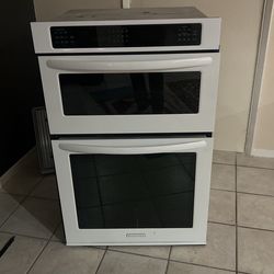 Microwave Oven